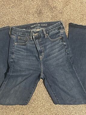 American Eagle Outfitters Women's Medium Dark Blue Straight Leg Jeans